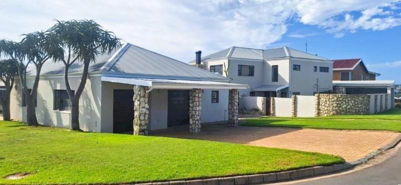 4 Bedroom Property for Sale in Stilbaai Wes Western Cape